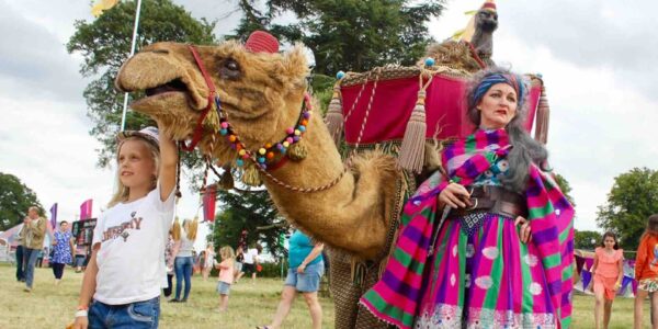 Camel-Walkabout-Act-Public-Events
