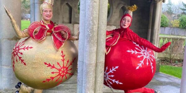 Christmas-Bauble-Roller-Skaters
