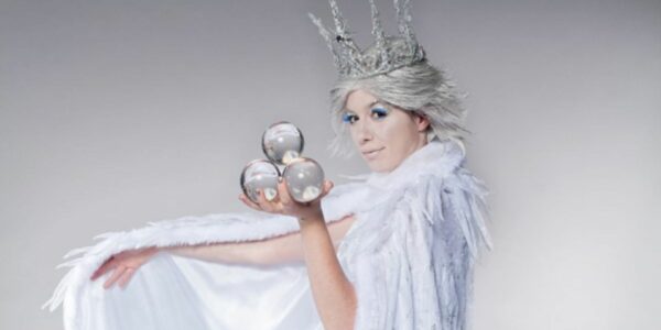 Christmas-Contact-Juggler-For-Hire