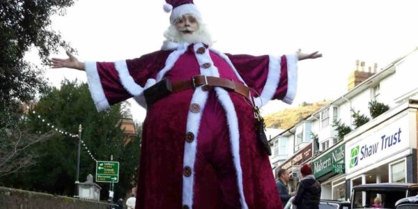 Christmas-Parade-Entertainers