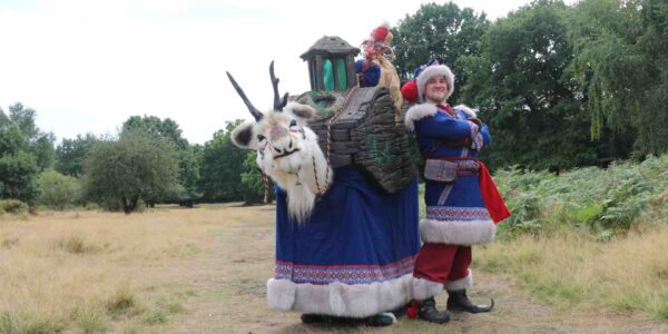 Christmas-Reindeer-Meet-And-Greet-Performer