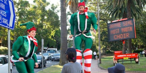 Christmas-Stilt-Performers-Jumping