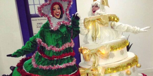 Christmas-Tree-And-Cake-Roller-Skaters
