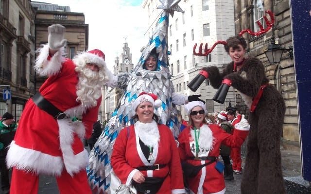 Christmas-Tree-Stilt-Walkers Christmas-Tree-Stilt-Walkers