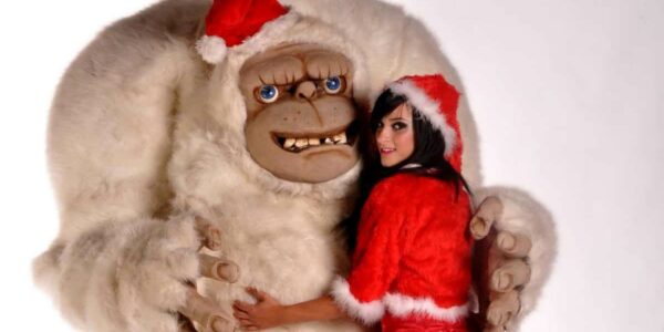 Christmas-Yeti-Entertainer