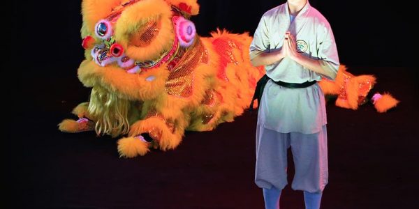 Cirque-Shanghai-Lion-Dancer