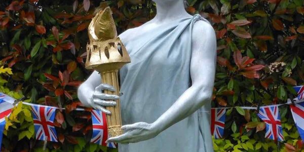 Classic-Olympia-Living-Statue