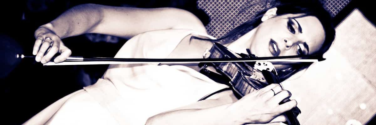 Classical-Violinist-Musician-Hire Classical-Violinist-Musician-Hire