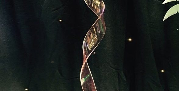 Clear-Crystal-Ribbon-Table-Centrepiece