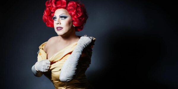 Drag-Queen-Cabaret-Performer