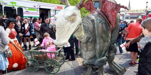 Dragon-Performer-St-Georges-Day