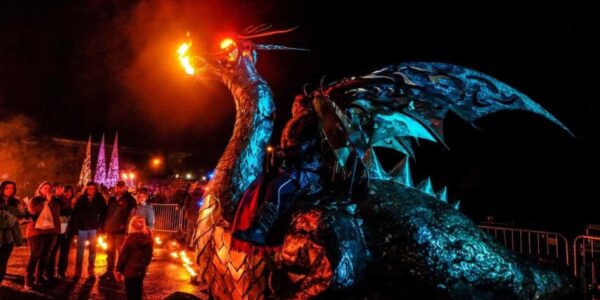 Dragon-Puppet-For-Hire