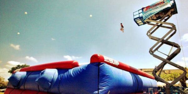 Extreme-Freefall-Air-Bag