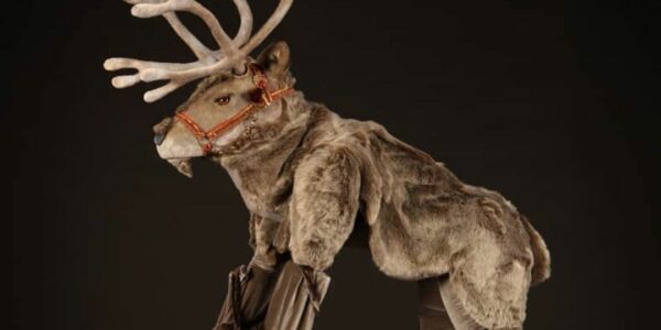 Festive-Reindeer-Stilt-Performer