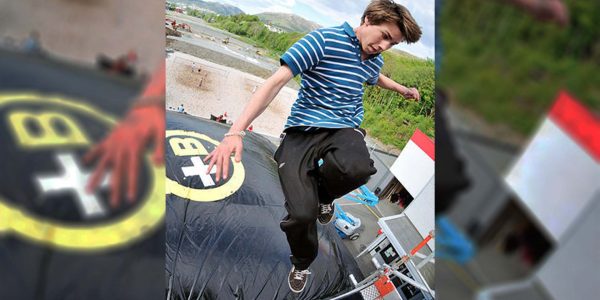 Free-Fall-Airbag-Jump