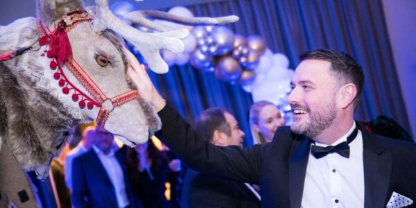 Fun-Christmas-Reindeer-Walkabout-Act