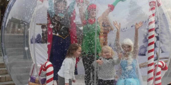 Giant-Snow-Globe-Hire