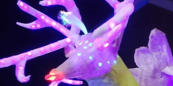 Glowing-Reindeer-Prop