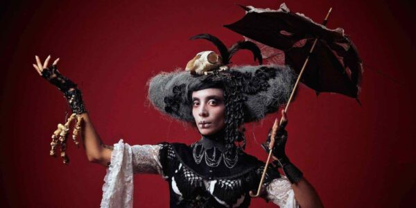 Halloween-Gothic-Stilt-Performers