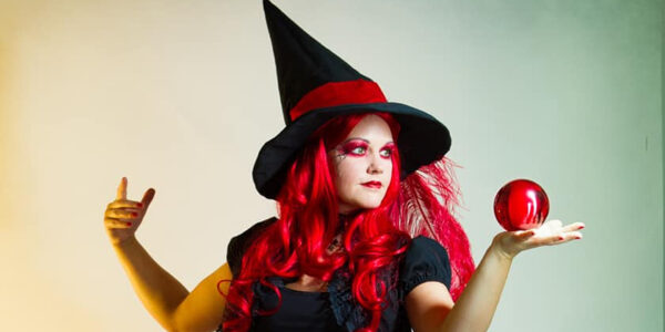 Halloween-Juggling-Witch