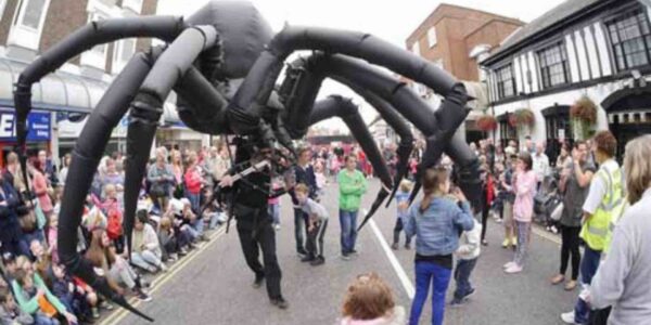 Halloween-Parade-Entertainment