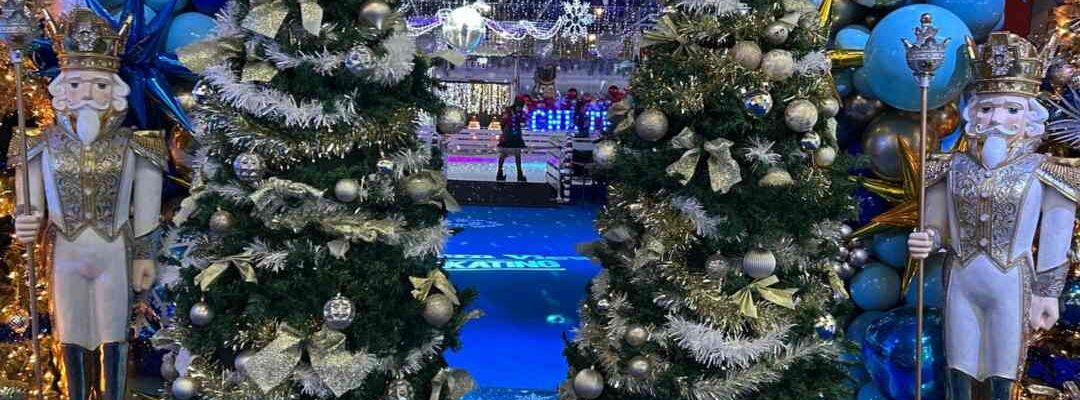 Human-Christmas-Trees-Festive-Display Human-Christmas-Trees-Festive-Display