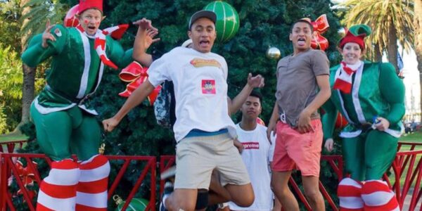 Jumping-Elves-On-Stilts
