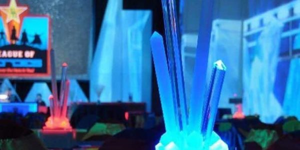 LED-Ice-Shard-Table-Centrepiece