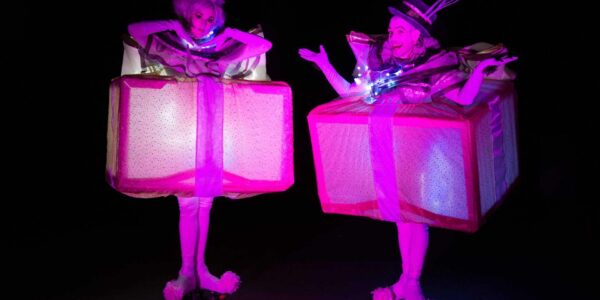 Light-Up-Roller-Skating-Performers