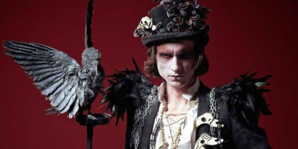 Male-Halloween-Themed-Stilt-Walker-For-Hire