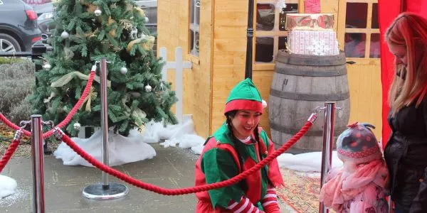 Newmarket-Christmas-Grotto-Elf