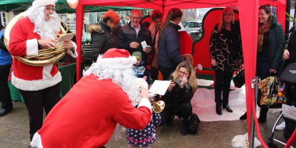 Newmarket-Santa-Grotto-Event-Visitors