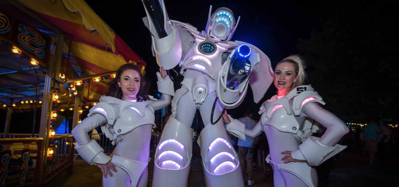 Open-Air-Cinema-Walkabout-Entertainment
