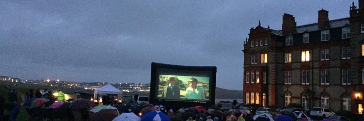 Pop-up-open-air-cinema-hire Pop-up-open-air-cinema-hire
