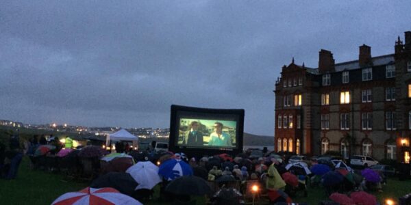 Pop-up-open-air-cinema-hire