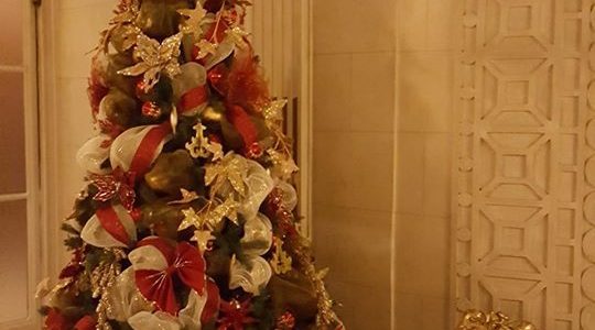 Red and Green Tree decorations