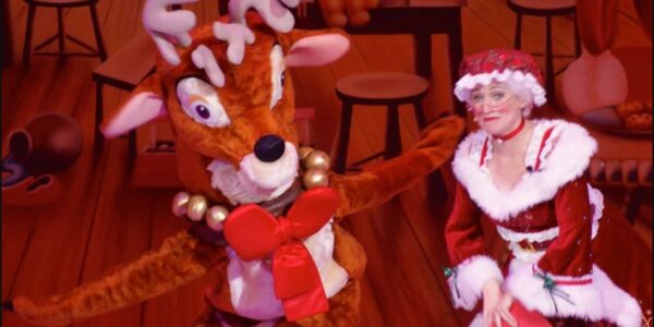 Reindeer-Ice-Skating-Performer