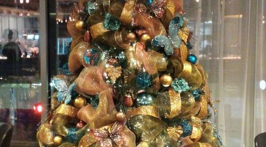 Reindeer Rustic Christmas Tree