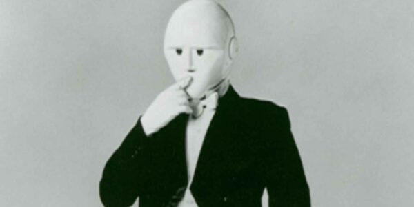 Robot-Mime-Entertainer-Family-Fun-Days