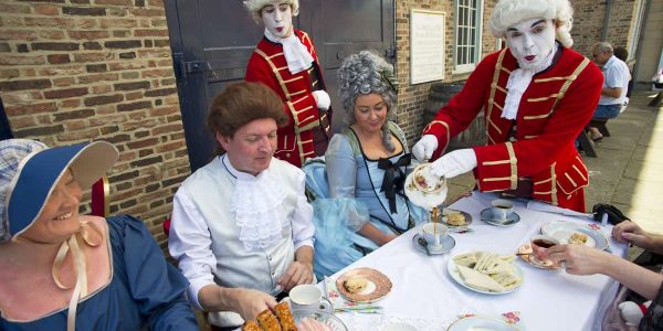Royal-Footmen-Mime-Artists-Group