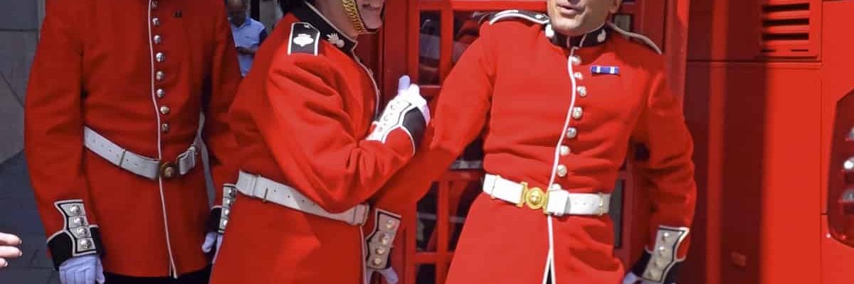 Royal-Palace-Guard-Mime-Artists Royal-Palace-Guard-Mime-Artists