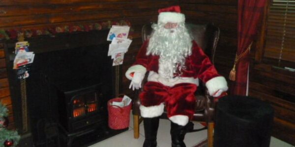 Santa-Impersonator-For-Meet-And-Greet-Events