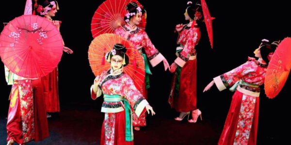 Umbrella-Dance-Group-For-Hire