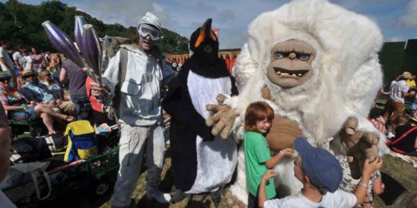 Walkabout-Yeti-Entertainer