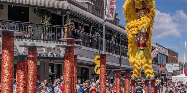 Yellow-Jumping-Chinese-Lion-Dancers