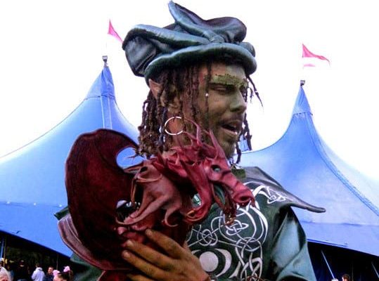 Halloween walkabout entertainment ideas for hire. Pixie and baby Dragon entertainers for hire in London and the UK. Halloween walkabout entertainment ideas for hire. Pixie and baby Dragon entertainers for hire in London and the UK.