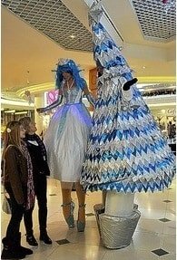 Christmas Tree Stilt Walker 4
