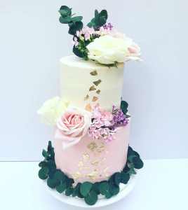 Hire our bespoke cakes fo your corporate event