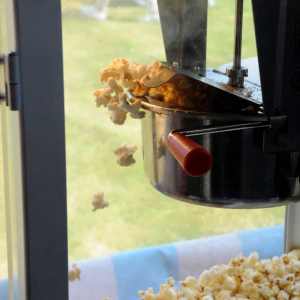 Hire our brilliant Popcorn & Candy Floss Cart for birthday parties in London & the UK.