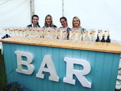 Hire our vintage cocktail bar